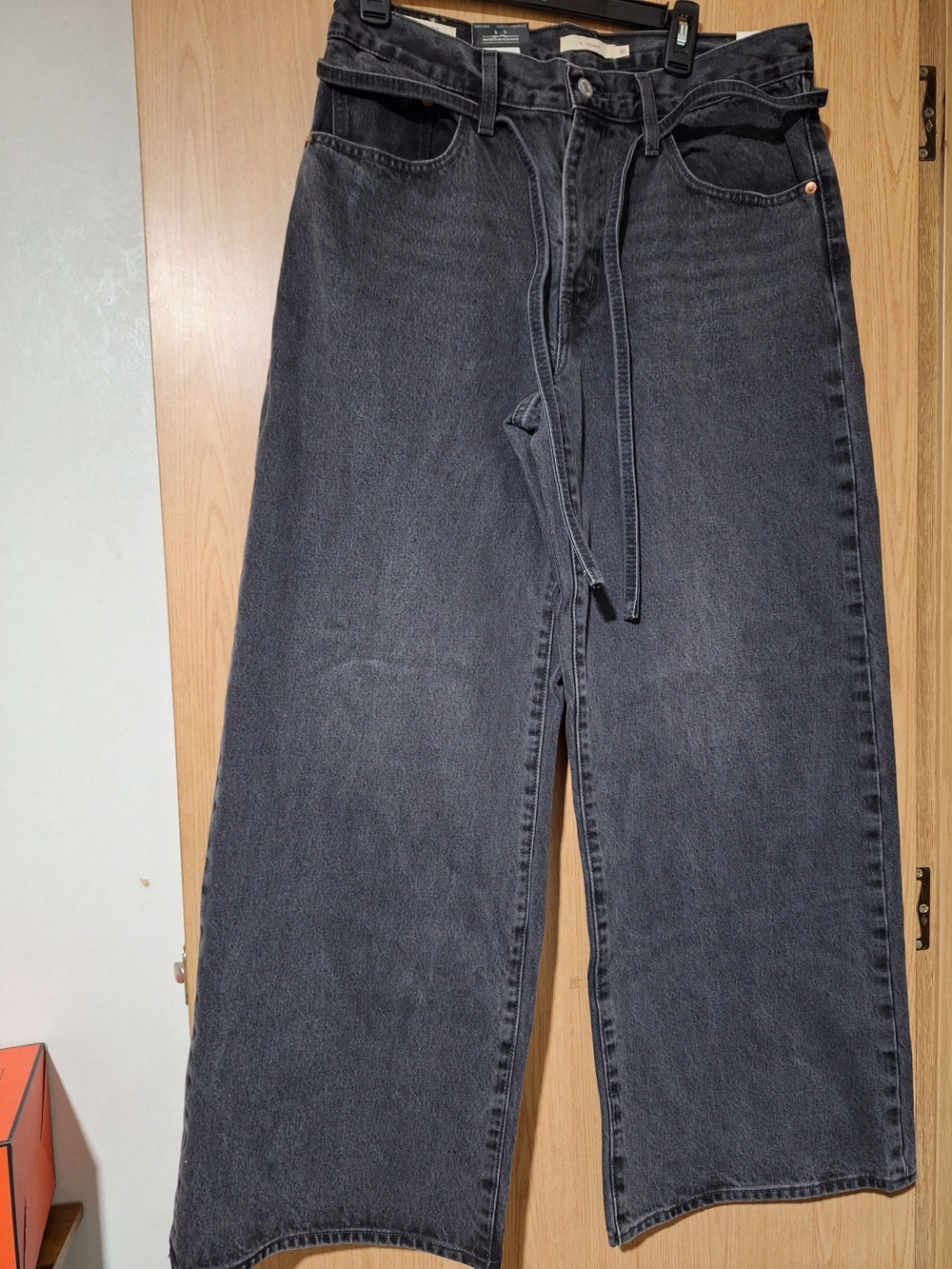 Levi's Premium XL Straight- Wide Leg Jeans in Charcoal Black with Self-Tie Belt